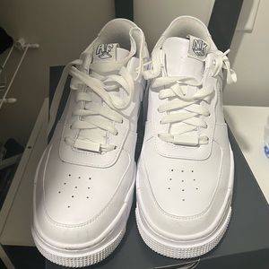 white nike platform pixels
